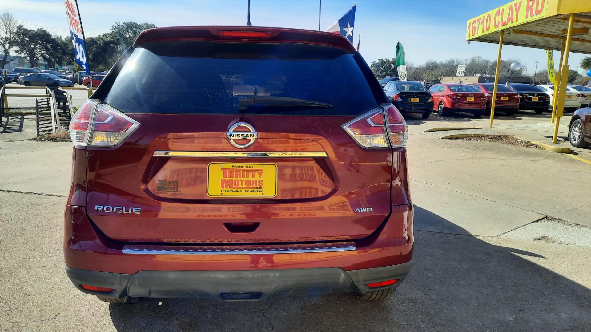 2015 Nissan Rogue (KNMAT2MV8FP) , located at 16710 Clay Rd., Houston, TX, 77084, (281) 859-7900, 29.834864, -95.656166 - Photo#2